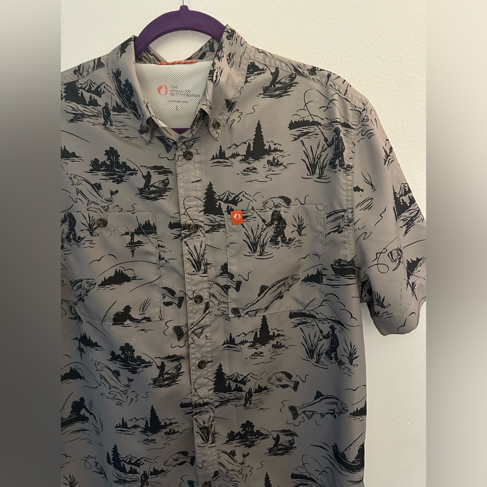 The American outdoorsman fishing shirt - Picture 2 of 8